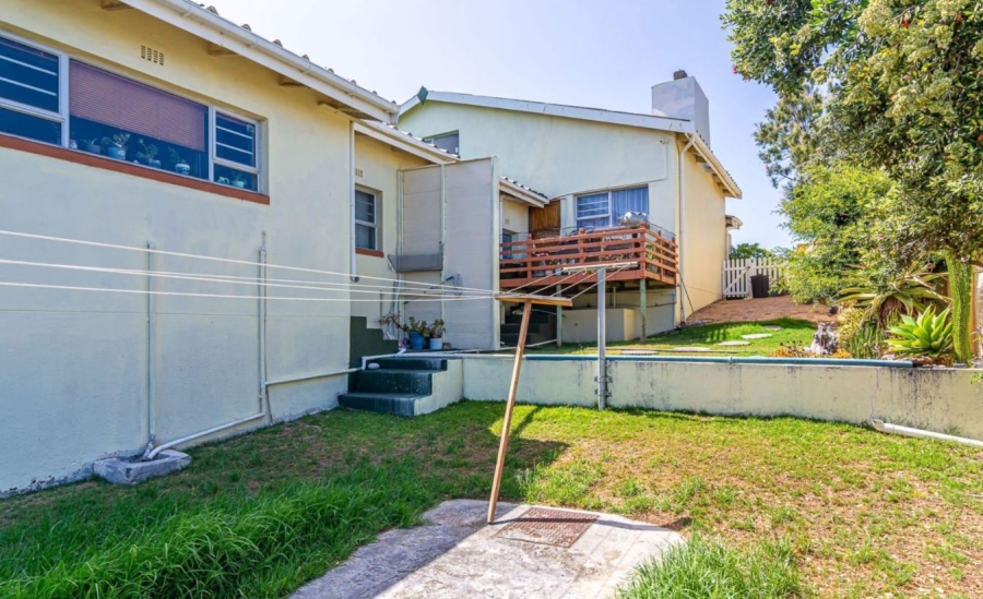 5 Bedroom Property for Sale in Perlemoenbaai Western Cape